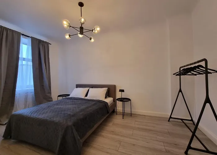 City Inn River View 2 Bedroom Apartment With Parking